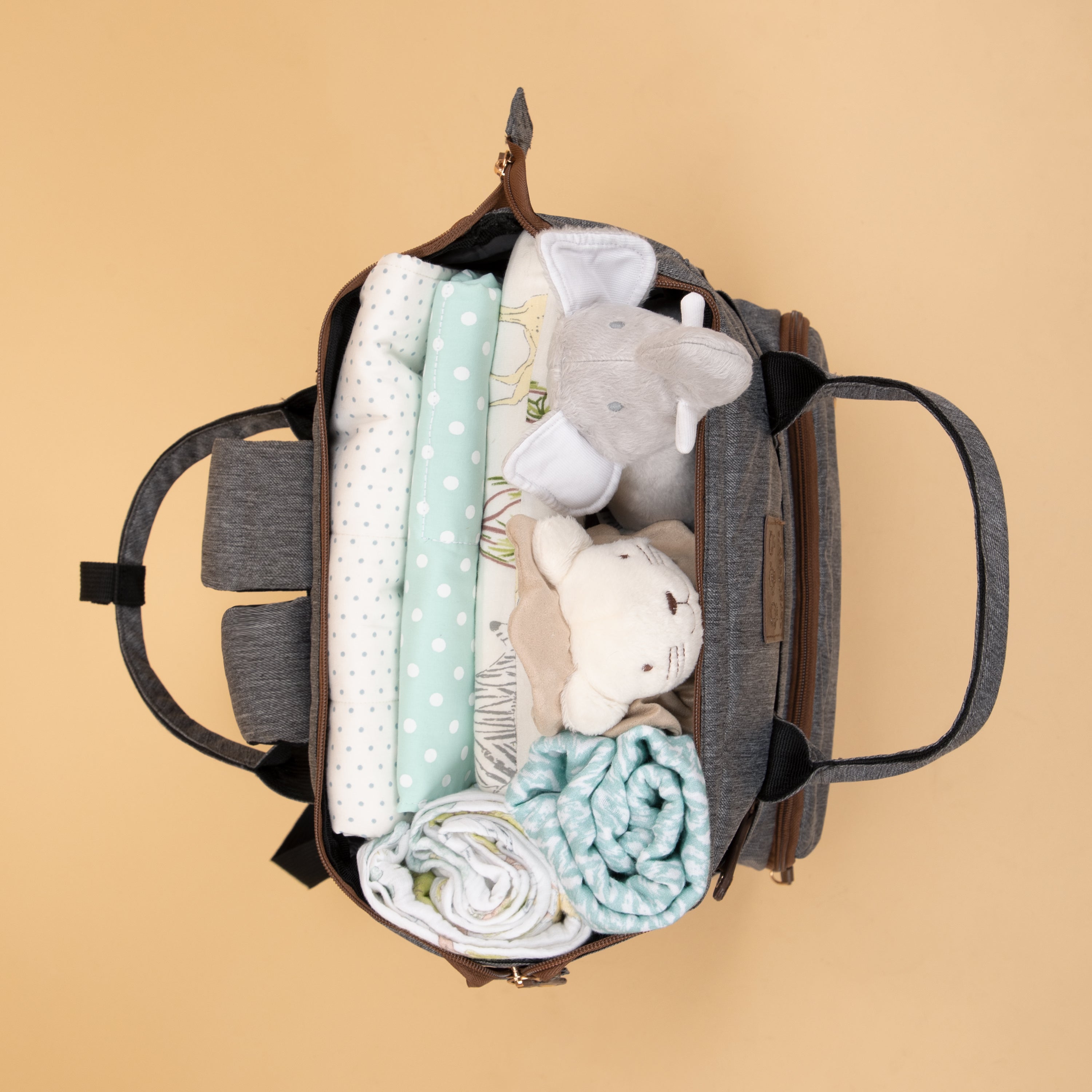 Abracadabra Diaper Bag with Changing Station Grey